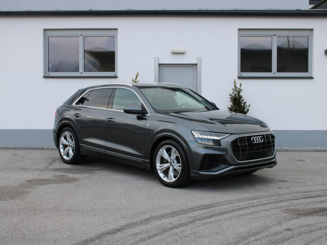 Audi Q8 Avant Quattro Hybride 55 TFSI