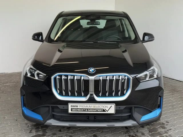 BMW iX1 xDrive30