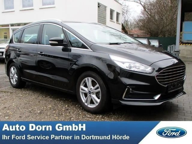 Ford S-Max Titanium