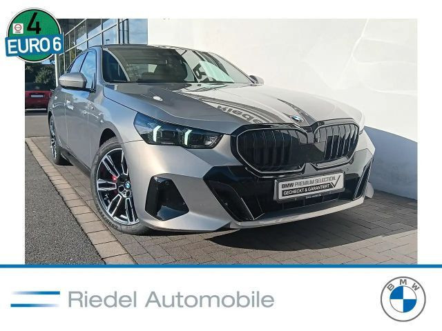 BMW 5 Serie 520 M-Sport Sedan 520i