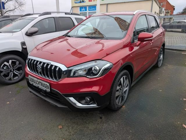 Suzuki SX4 S-Cross Boosterjet Club Hybrid