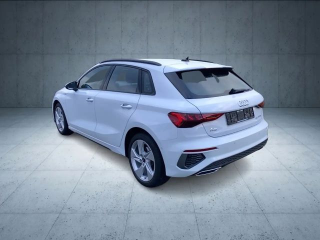 Audi A3 Sportback Sedan S-Line Hybride 40 TFSI