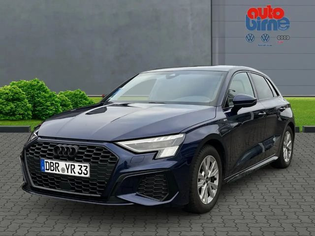 Audi A3 Sportback Sedan S-Line 35 TFSI