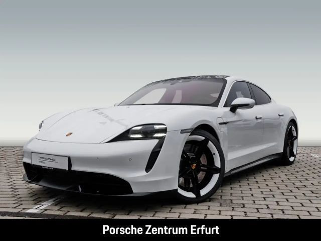 Porsche Taycan Turbo