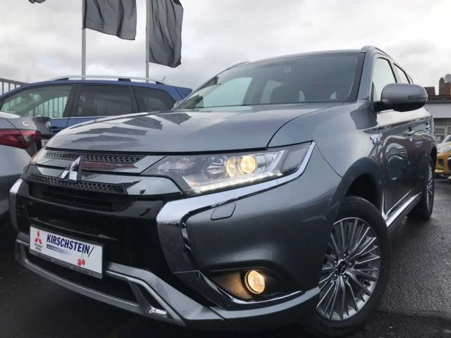 Mitsubishi Outlander Basis Spirit Navi Kamera