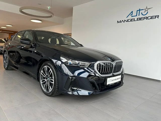 BMW 5 Serie 520 M-Sport Sedan 520d