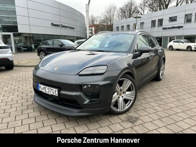 Porsche Macan 4