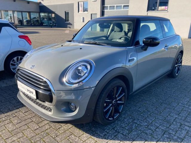 Mini Cooper inkl. Paket "Chili" + "Connected Navi"