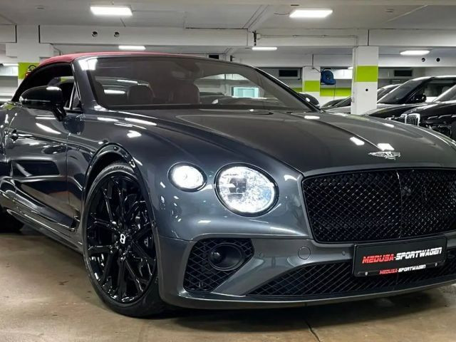 Bentley Continental GTC V8