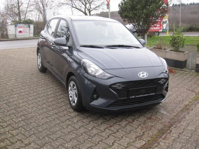 Hyundai i10 1.0