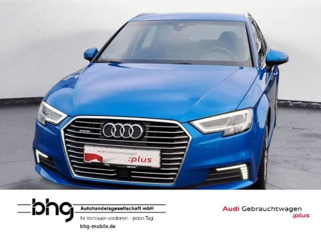 Audi A3 Sedan e-tron S-Tronic Sport