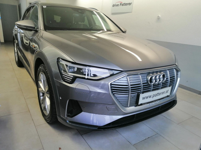 Audi e-tron Quattro Business 50