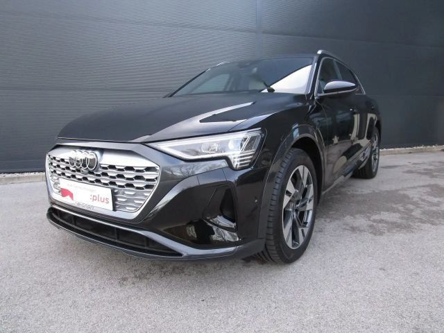 Audi Q8 e-tron Quattro Business 55