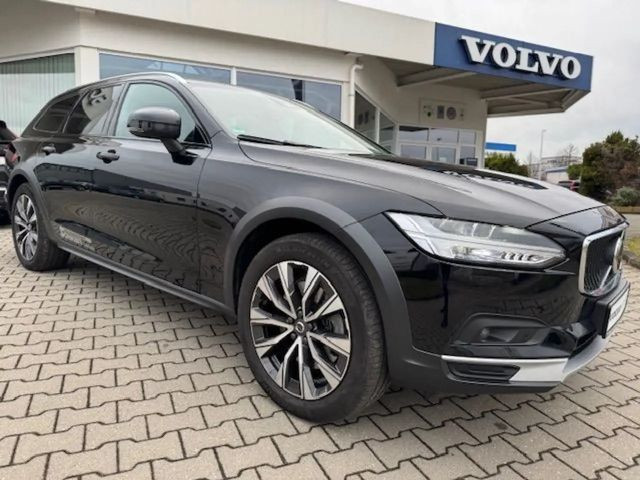 Volvo V90 Cross Country AWD Plus