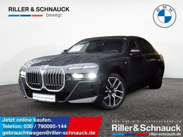 BMW 7 Serie 740 M-Sport xDrive Sedan 740d