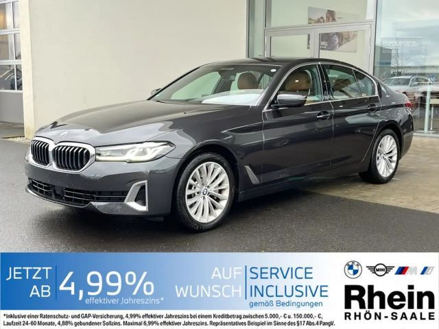 BMW 5 Serie 530 Luxury Line Sedan 530i