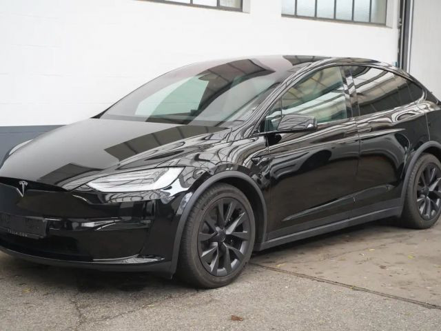 Tesla Model X Long Range 100D