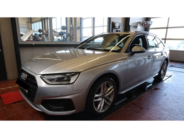 Audi A4 Avant S-Tronic 40 TDI