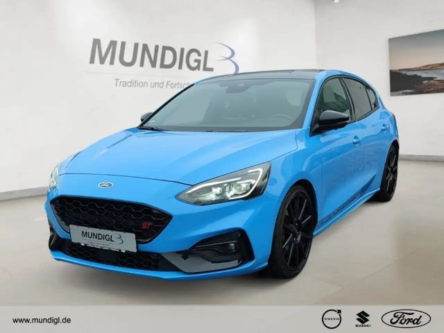 Ford Focus EcoBoost ST Line