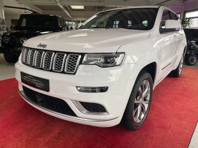 Jeep Grand Cherokee Summit