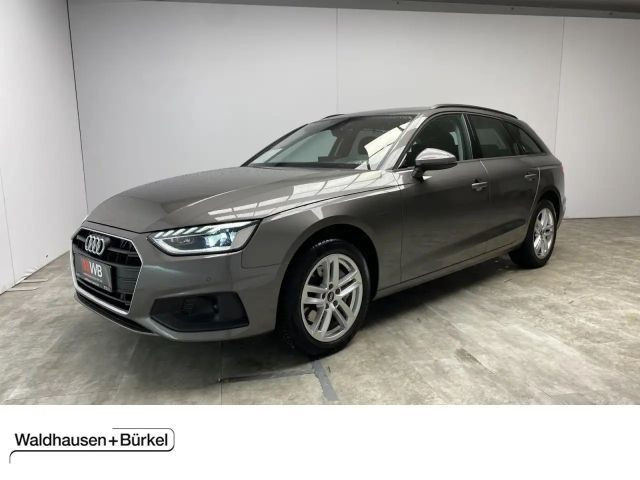 Audi A4 Avant S-Tronic 40 TDI