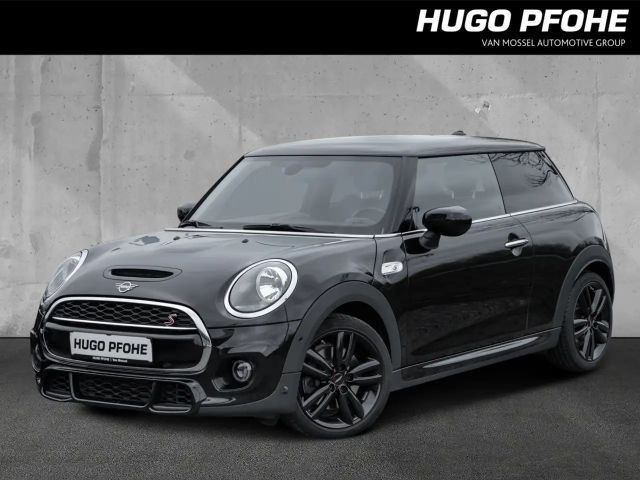 Mini Cooper S Aut.. Navigation. John Cooper Works Paket. Komfort