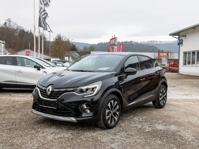 Renault Captur TCe 140 Hybrid Techno