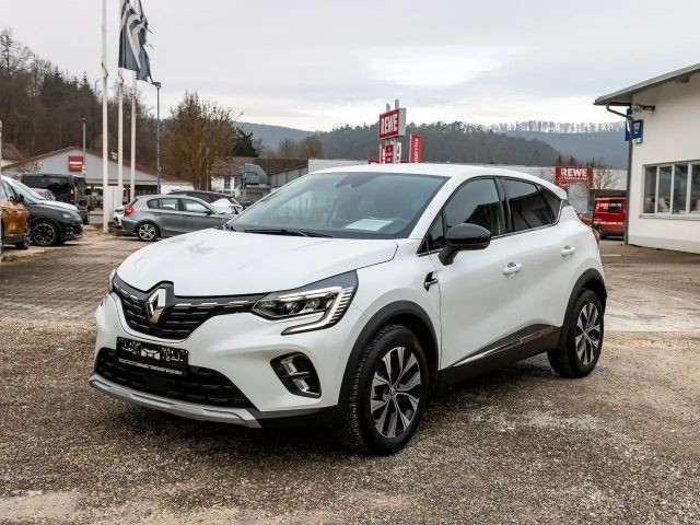 Renault Captur TCe 140 Hybrid Techno