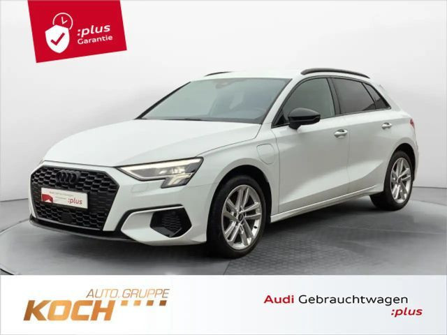 Audi A3 Sedan S-Line S-Tronic Hybride 40 TFSI