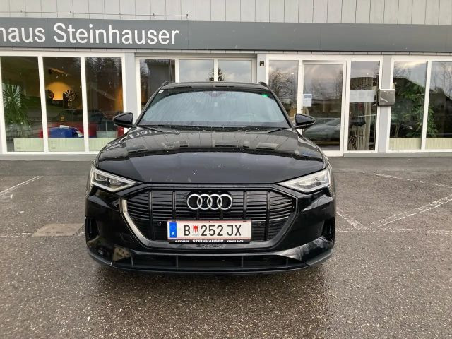 Audi e-tron Quattro Business 50