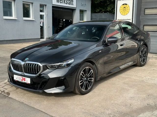 BMW 5 Serie 520 M-Sport Sedan 520d