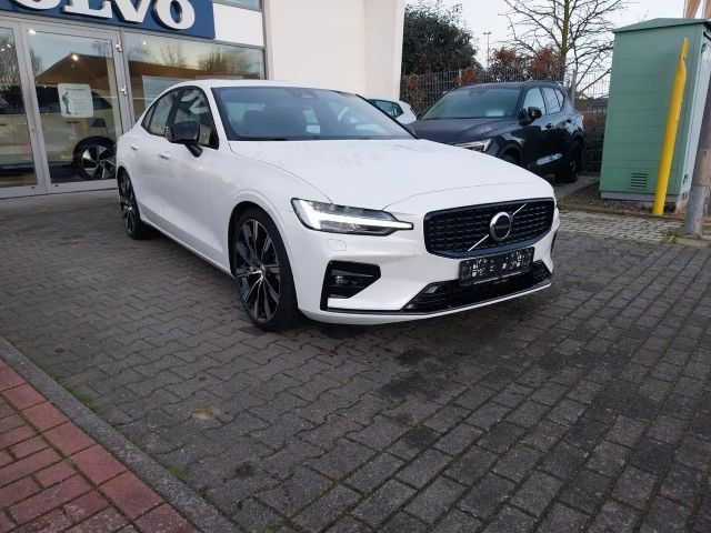 Volvo S60 AWD Ultimate Dark