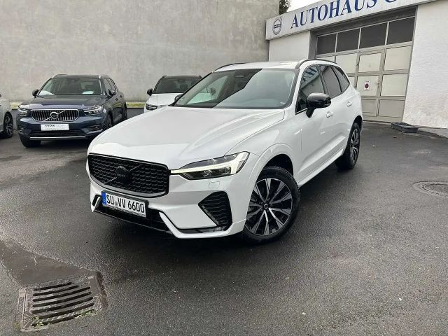 Volvo XC60 AWD Plus Dark