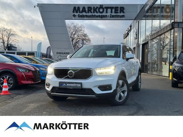 Volvo XC40 Momentum