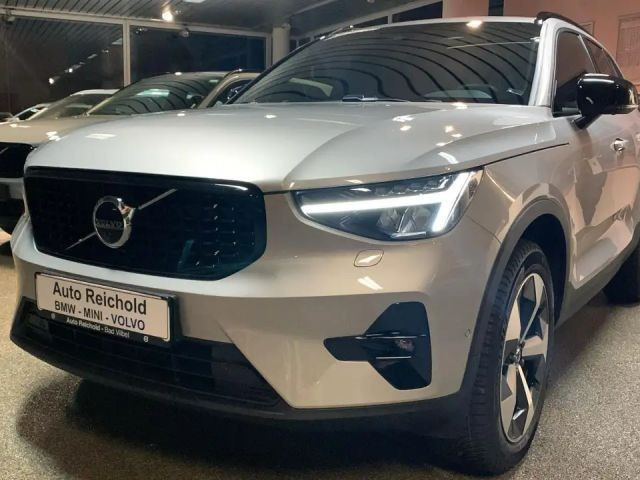 Volvo XC40 Plus Dark