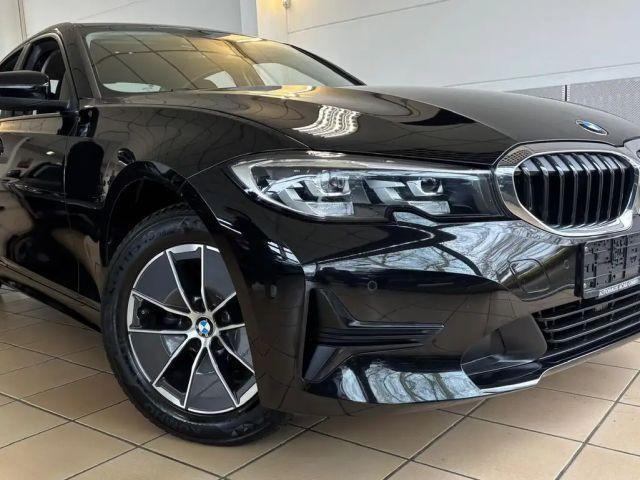 BMW 3 Serie 318 Advantage pakket Sedan 318i