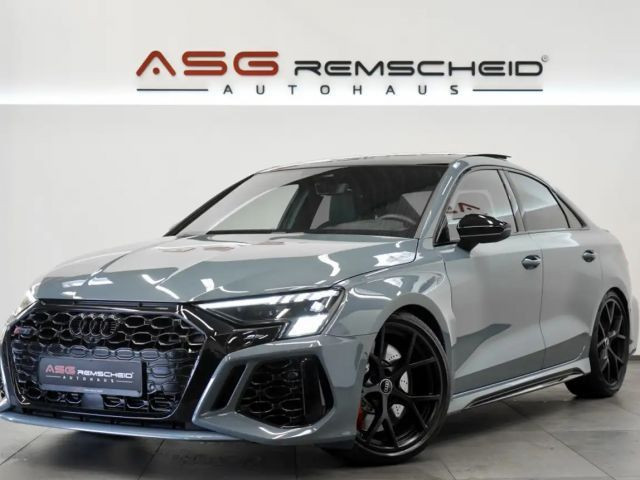 Audi RS3 Sedan Quattro S-Tronic