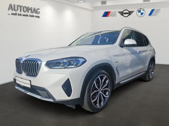 BMW X3 xDrive30e