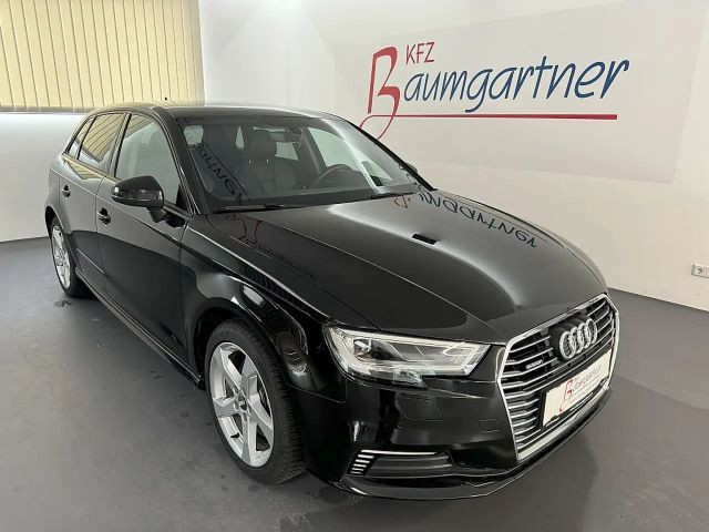 Audi A3 Sedan e-tron Sport 40 TFSI