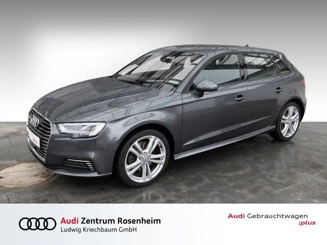 Audi A3 Sportback Sedan Sport Hybride 40 TFSI