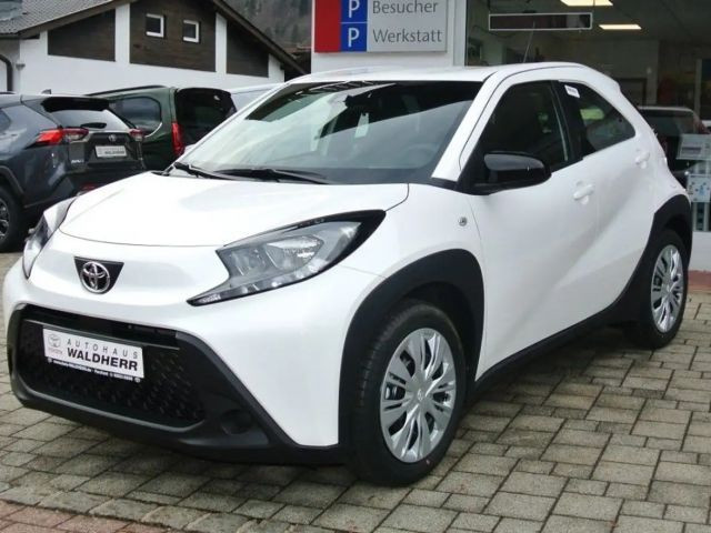 Toyota Aygo X Business Edition