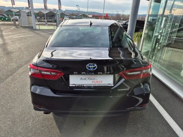 Toyota Camry Lounge Hybride