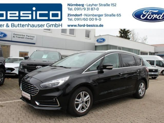 Ford S-Max Titanium