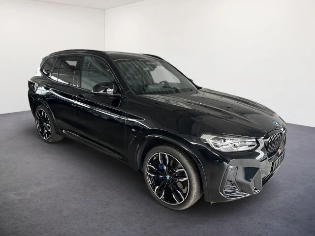 BMW X3 d/PANO-DA/AHK/LED/21Z/H&K/HUD/M-SITZE/