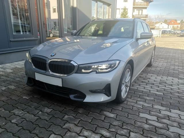 BMW 3 Serie 320 xDrive Sport Line 320e