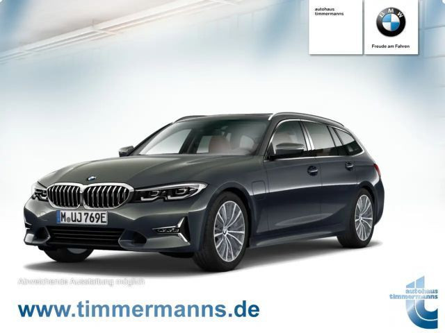 BMW 3 Serie 330 Luxury Line Touring 330e