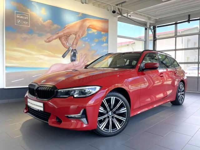 BMW 3 Serie 320 Luxury Line Touring 320d