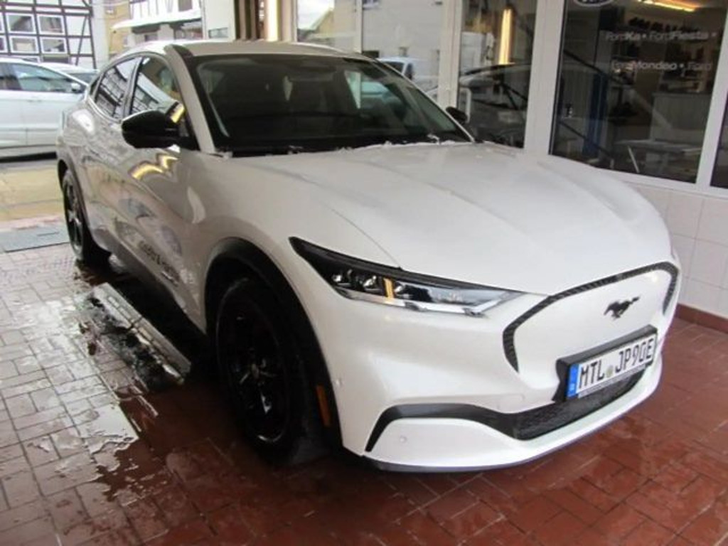 Ford Mustang Mach-E RWD