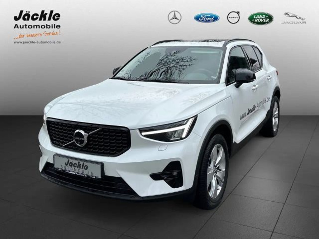 Volvo XC40 Plus Dark