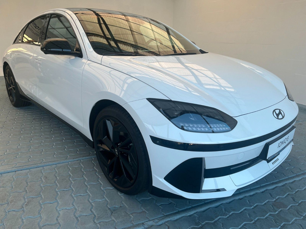 Hyundai IONIQ 6 First edition Vierwielaandrijving 4WD